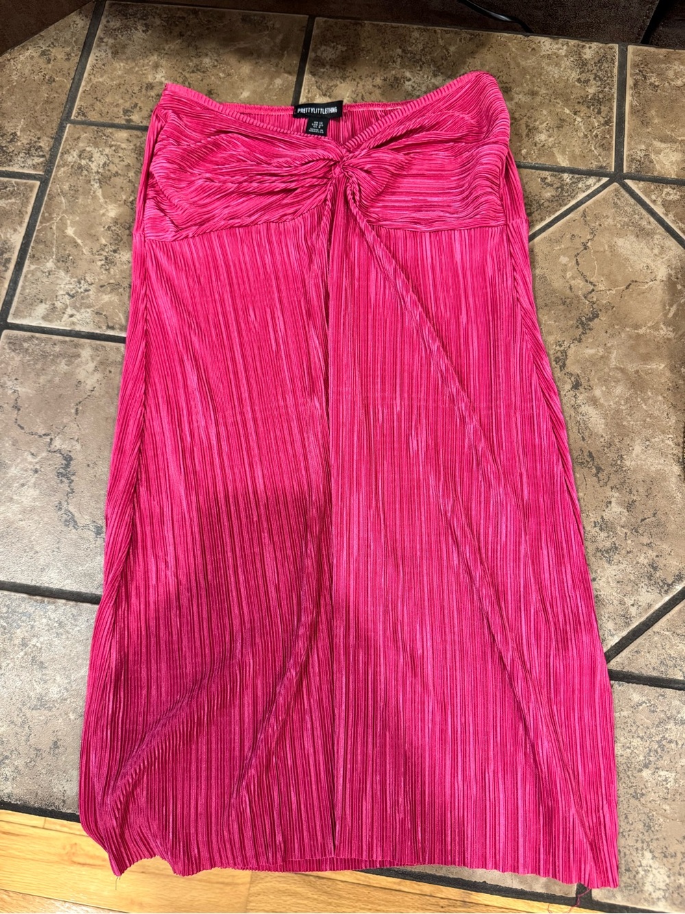 PrettyLittleThing Hot Pink Pleated Strapless Dress